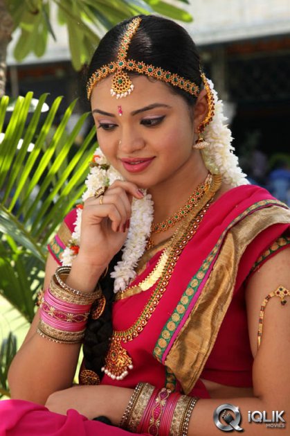 Pusthakamlo Konni Pageelu Missing